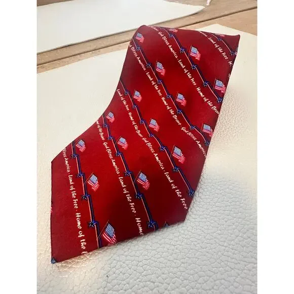 American flag tie God bless America, land of the free NWOT